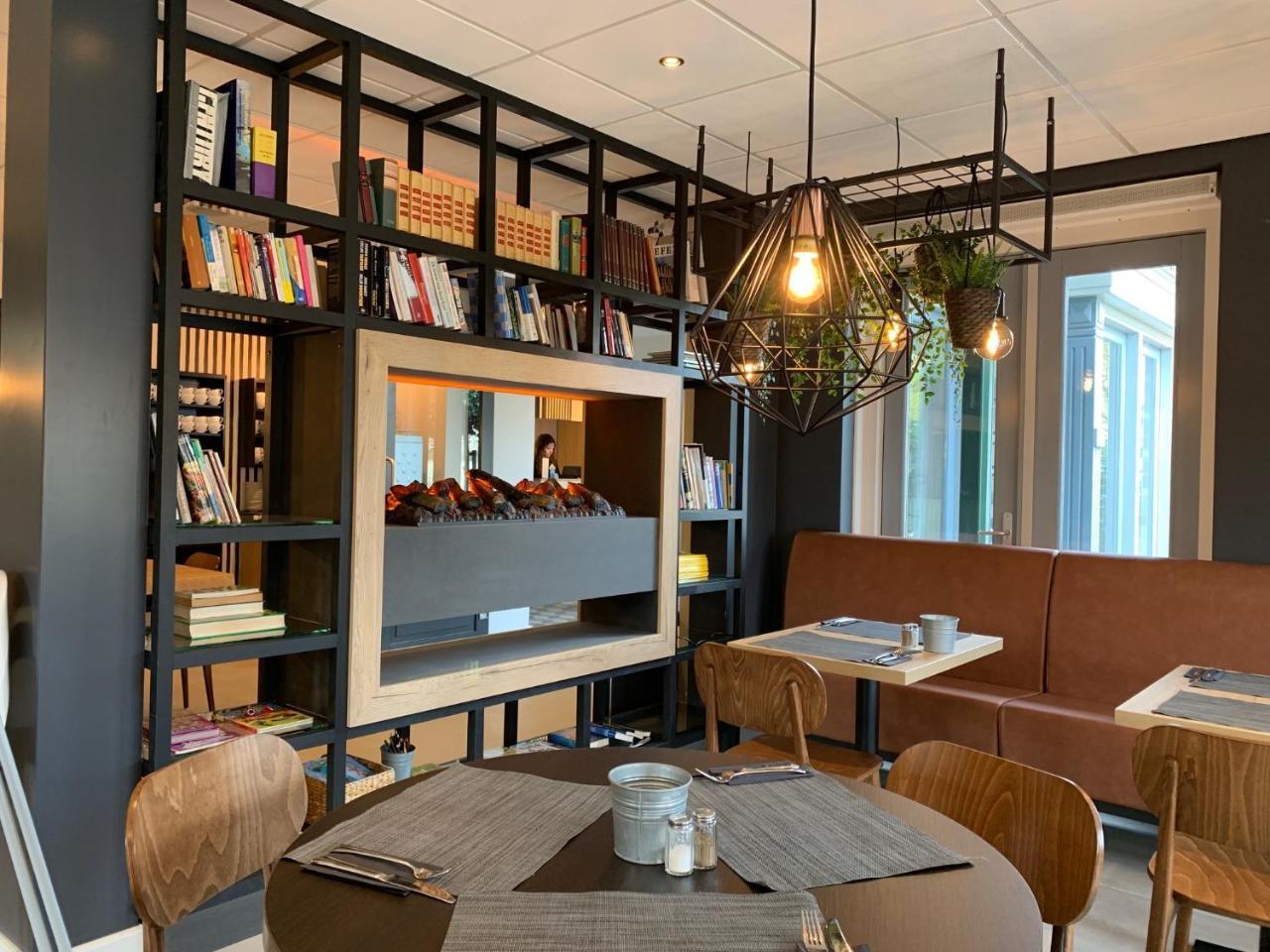 Hotel In Den Brouwery Dombourg Extérieur photo